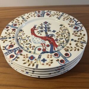 Set of 5 Brand New Iittala White 'Taika' Dessert Plates by Klaus Haapaniemi